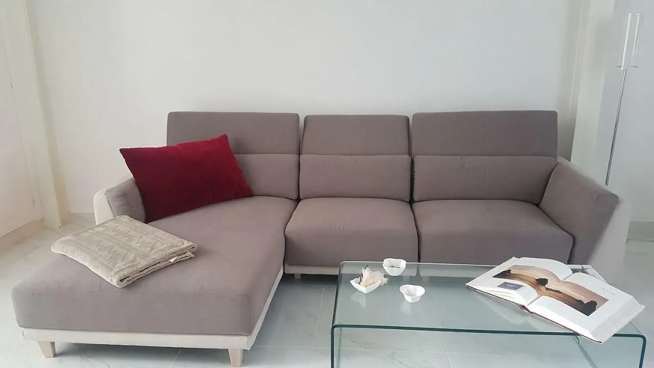Scuto Home 卡塔尼亚 招待所